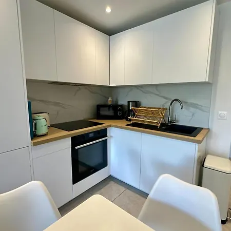 Cozy With Terrace In Апартаменты Канны