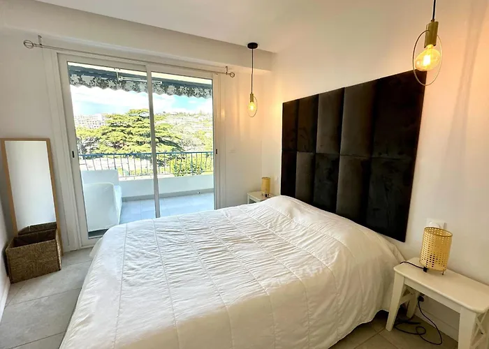 Cozy With Terrace In Apartman *